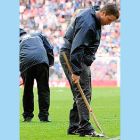 Long Handled Divot Fork