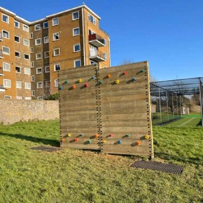 3.0m High Traverse Wall